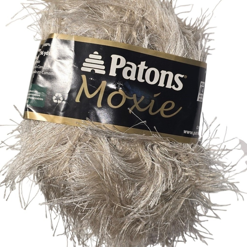 Patons Moxie Eyelash Yarn Lynx 81008 Bulky 100 Polyester 2.3oz 96yd Discontinued